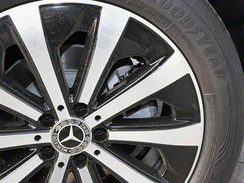 2026�� GLB 220 ʱ����