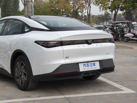 2025�� �Ŀ� 560PRO 185kW