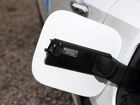 2025�� 2.0L XL-TLS ������