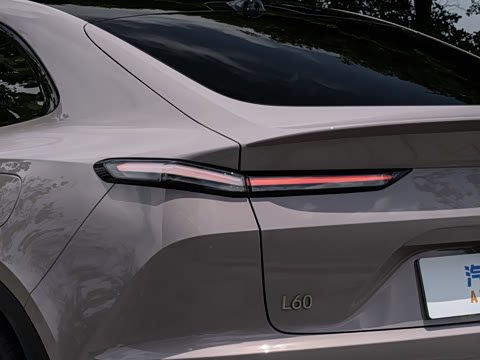 2026�� 85kWh Max+
