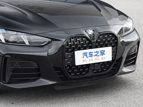 2026�� 430i M�˶���ҹ��װ
