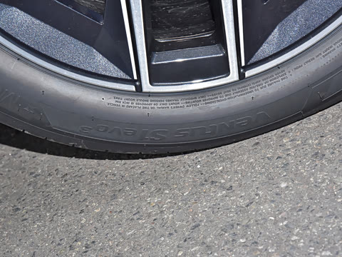 2026�� �Ŀ� eDrive 40L M�˶���װ