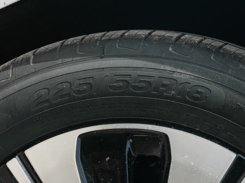 2026�� EM-i 235km ̽��+��