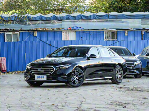 2026�� E 260 L �����