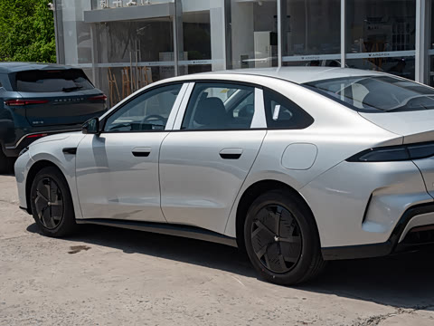 2026�� 460PLUS