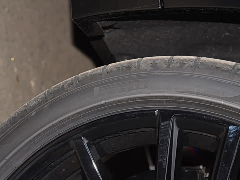 2026�� �Ŀ� xDrive 40Li ������M�˶���ҹ��װ