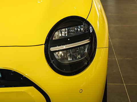 2026�� 466km COOPER E ������