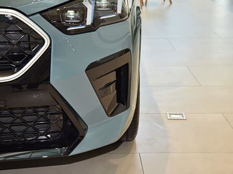 2025�� sDrive25i M�˶���װ