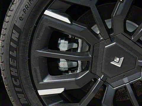 2025�� 670 Max��