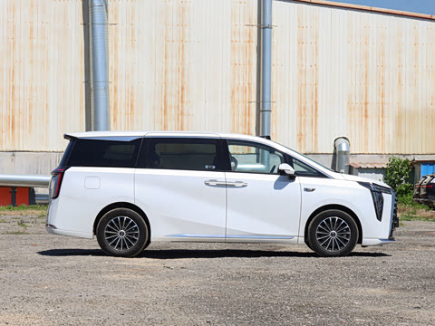 2026�� PHEV L ���� Ultra