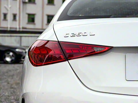 2026�� C 260 L �˶���