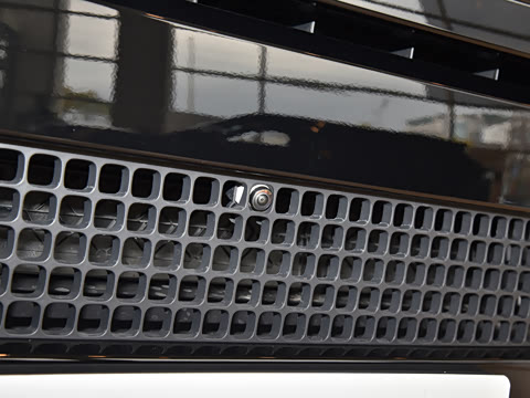 2026�� 110 3.0T P400 TROPHY������