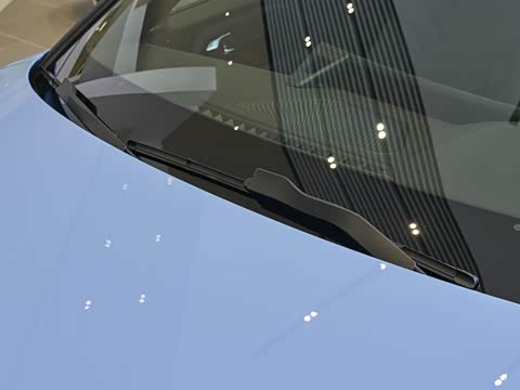 2026�� M240i xDrive