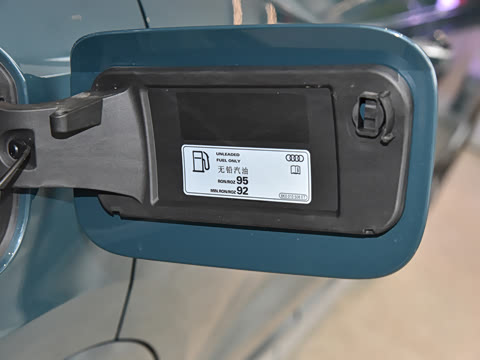 2025�� quattro 45�����ذ� 35TFSI  ��ȡ������