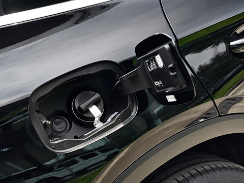 2026�� �Ŀ� GLC 260 L 4MATIC �����