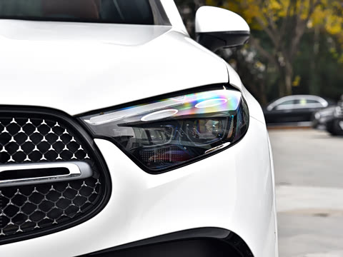 2026�� GLC 300 L 4MATIC ������