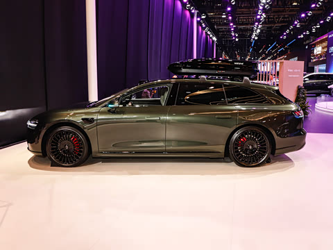 2025�� ���� Ultra�������� (896�߼����״
