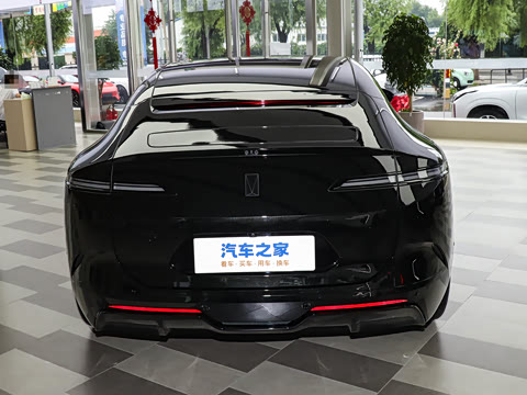 2025�� �Ŀ� Max���̰�