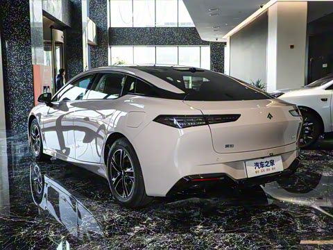 2025�� 560 Lite��