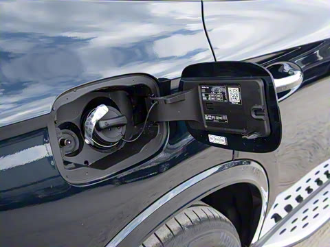 2026�� GLC 300 L 4MATIC ������ 5��