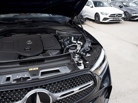 2026�� GLC 300 L 4MATIC ������ 5��