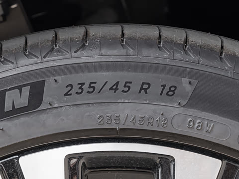 2027�� B4 ��Զ������