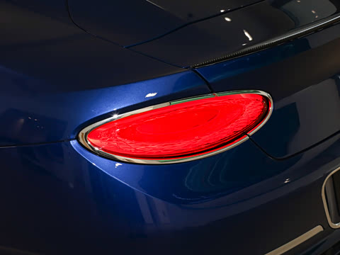 2024�� 4.0T GT V8