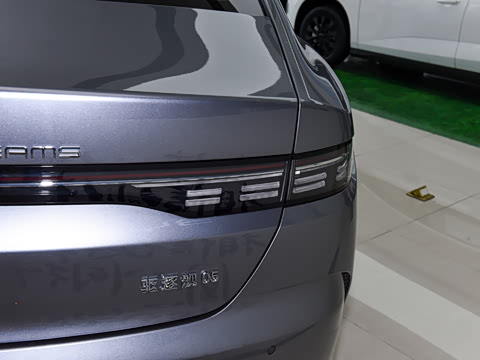 2025�� DM-i 55KM ���а�