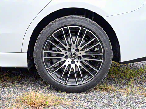 2026�� C 200 L �˶���