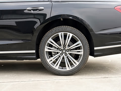 2026�� A8L 45 TFSI quattro ������