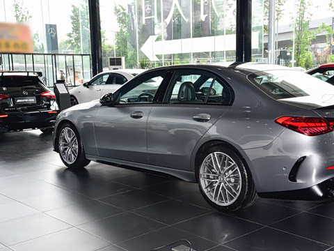 2026�� AMG C 43 4MATIC