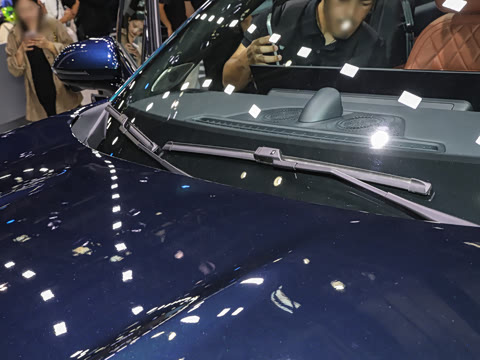 2027�� 2.0T ˫�������������
