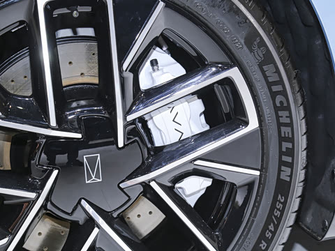 2026�� Performance ����������