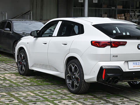 2026�� M35i