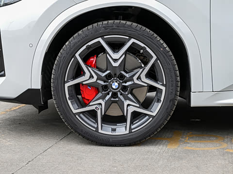 2026�� M35i