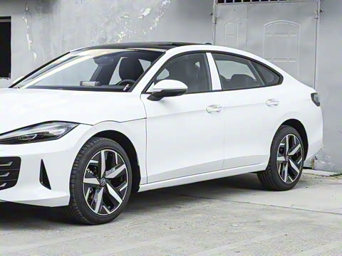 2026�� ���L 300TSI ����