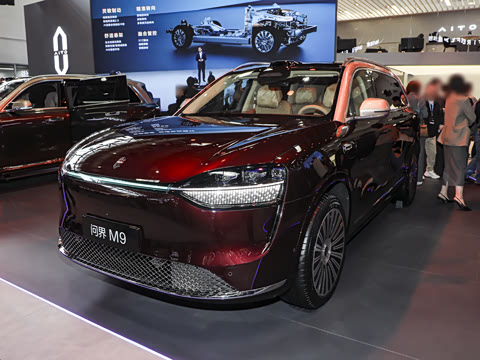 2025�� ���� Ultra�� 100kWh 6���棨896�߼����״