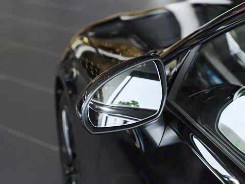 2025�� CLE 300 4MATIC �����ͽ��ܳ�