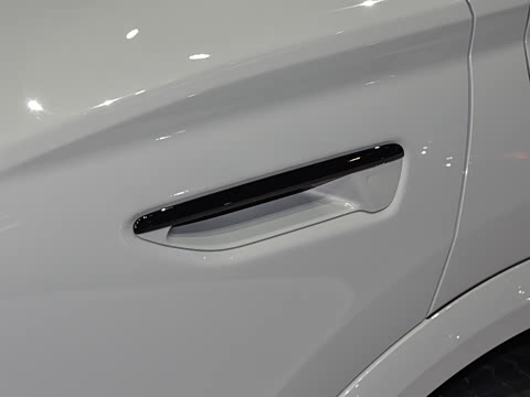 2026�� quattro Ǭ���Ǽݰ�