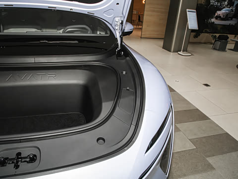 2025�� Elite�����