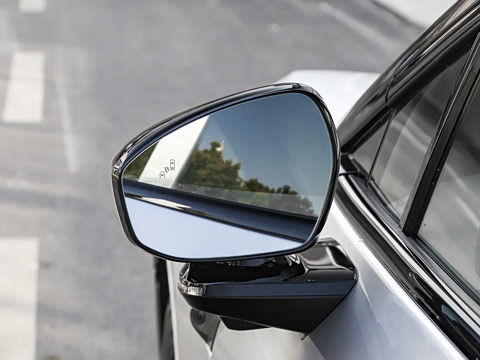 2026�� ���� 615 Max �콢��