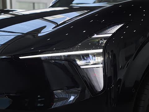 2026�� ���� 525 Max