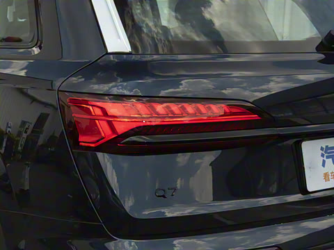 2025�� 55 TFSI quattro S line����ʿ��