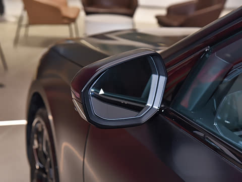 2026�� 530Li �����