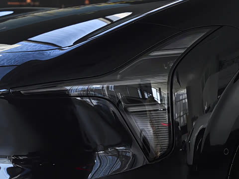 2026�� ���� 525 Max