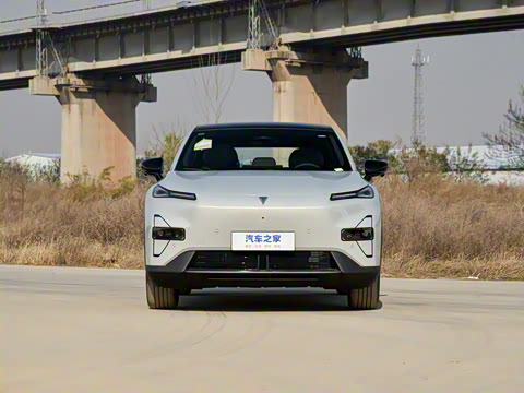 2026�� 215Max���̰�