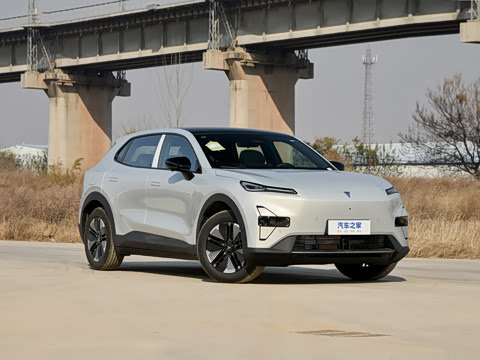 2026�� 215Max���̰�