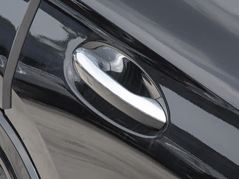 2026�� �Ŀ� GLC 260 L 4MATIC ������