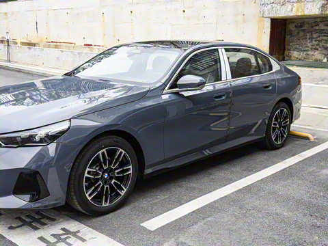 2026�� 525Li M�˶���װ