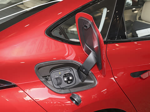 2025�� 550��